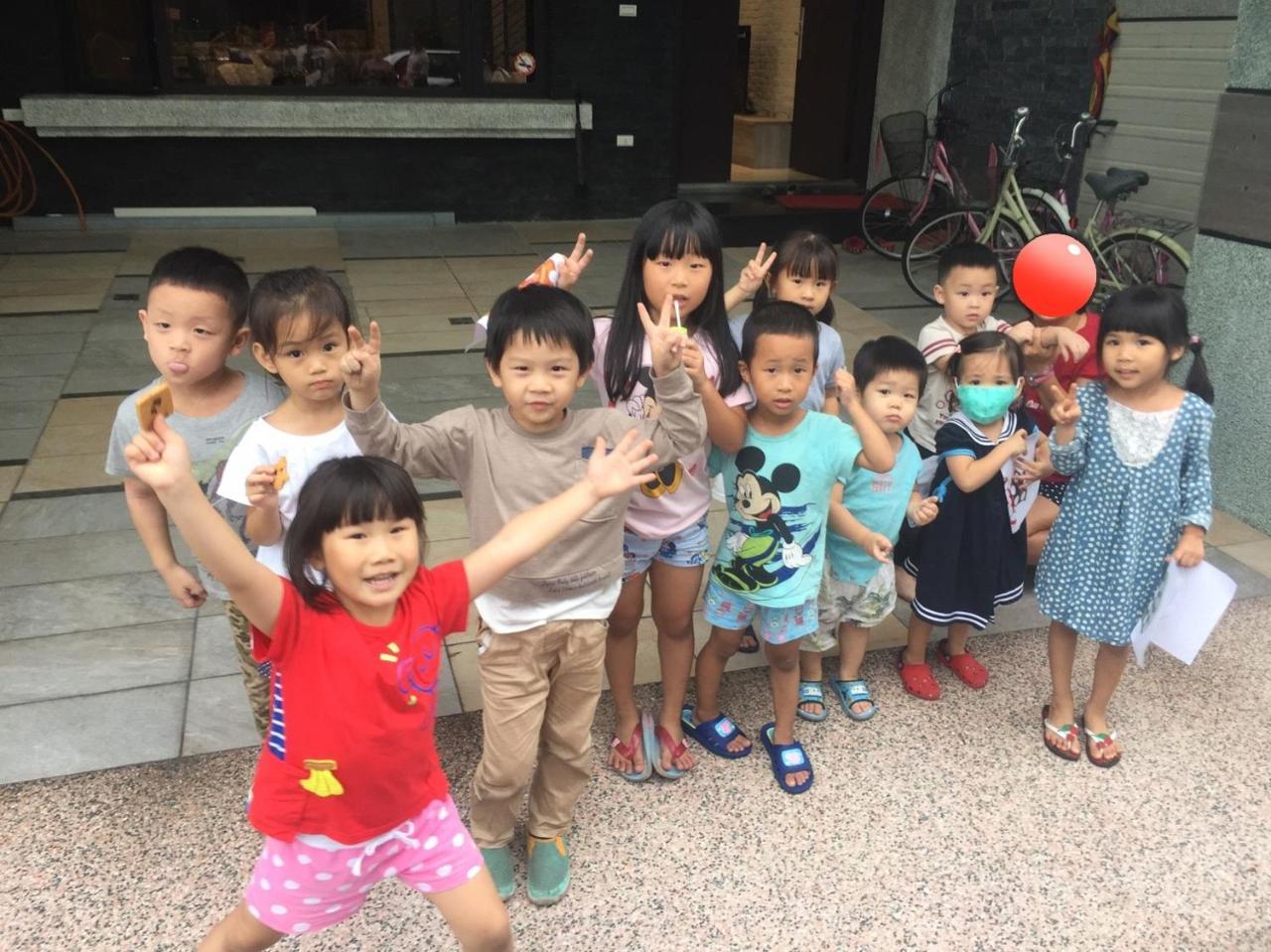 Childlike Innocence Homestay Hualien Eksteriør bilde